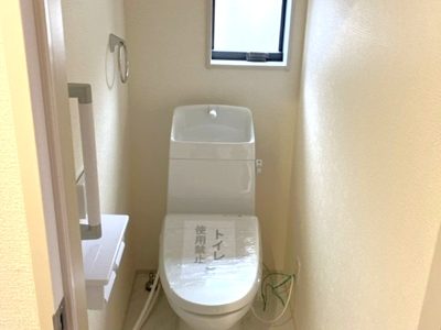 温水洗浄便座付きトイレ 温水洗浄便座付きトイレ