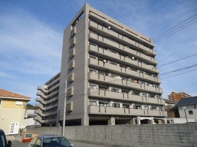 鉄筋コンクリート9階建(外観)