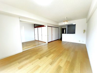 床フロアタイル張りしました♪(居間)