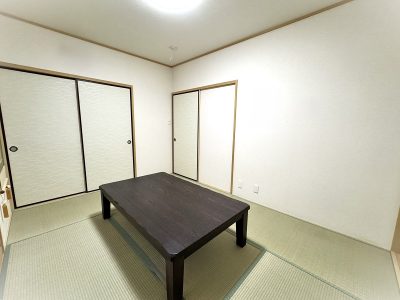 ＬＤＫに隣接した６帖の和室。　※家具・小物類は付随しておりません。(内装)