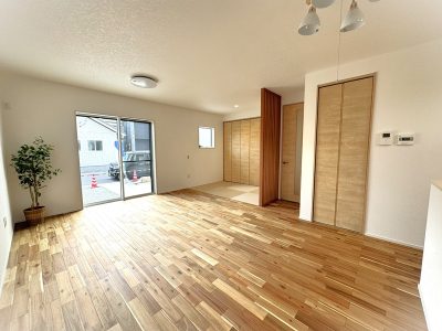 南向きの掃き出し窓からの採光良好♪(居間) 南向きの掃き出し窓からの採光良好♪(居間)