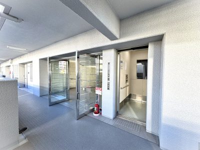 エントランス エントランス