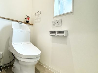 【弊社施工例】温水洗浄機能付きトイレ(内装)