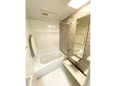 ユニットバス新調で気持ちよくお使いいただけます♪(風呂)