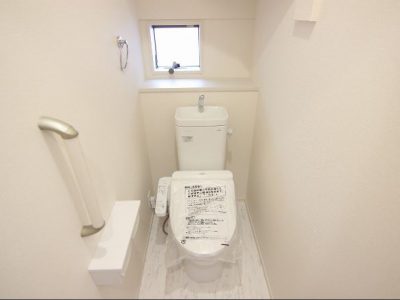 清潔感のあるトイレスペース