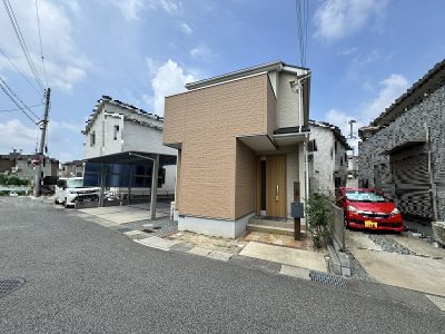 前面道路幅６ｍで車の出し入れラクラク♪(外観)